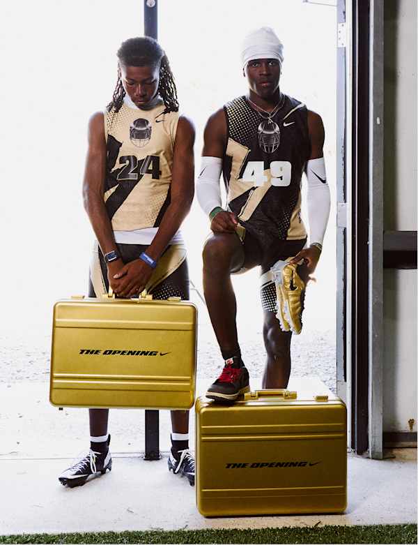 Sitio web oficial de Nike, Follow Along