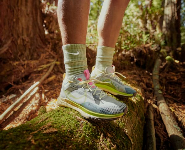 Shop Shoes by Terrain, Buscador de calzado de running, slide 3 of 3