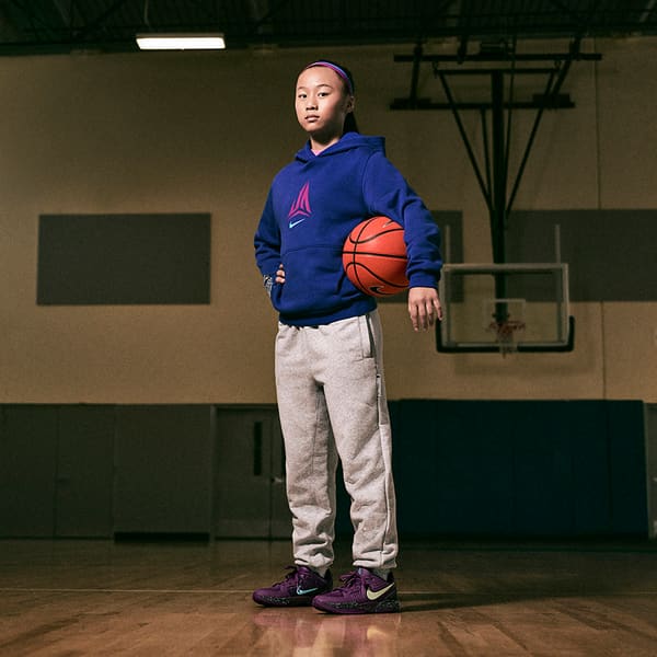El lanzamiento de los tenis y la colección de ropa Ja 2 impulsa el estilo de juego de los basquetbolistas.
