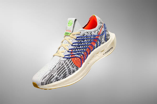 La versatile Nike Pegasus Turbo Next Nature si muove con disinvoltura su qualsiasi tipo di terreno