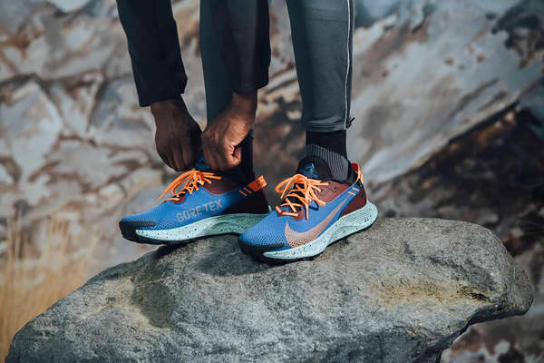 How to Choose the Right Pair of Hiking Socks for You