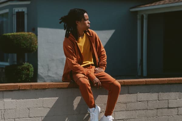 Shop deze monochrome outfitideeën van Nike
