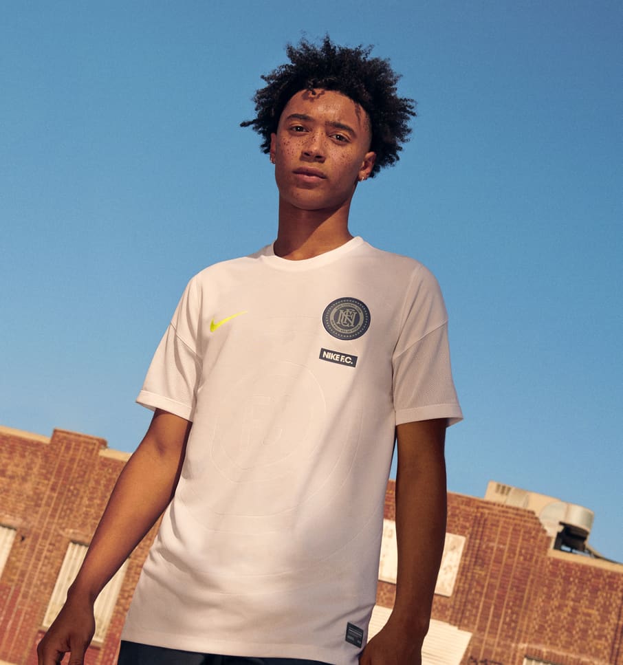 คอลเลกชัน Nike F.C
