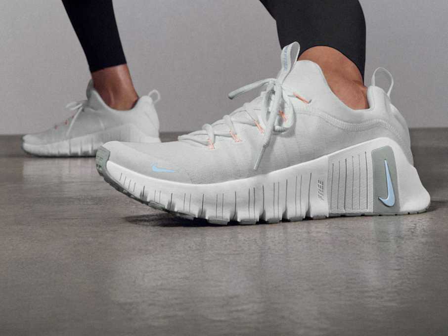 Women's Shoes, Clothing & Accessories