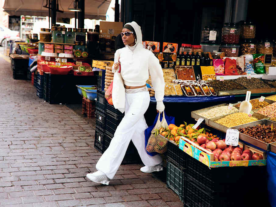 Nike Style By: Inspiration für Damenkleidung 
