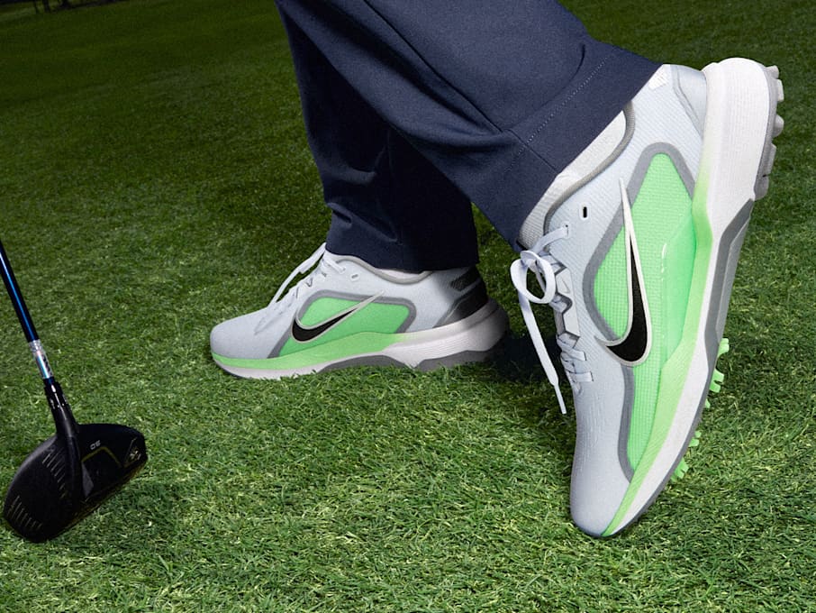 Nike Golf, Calzado