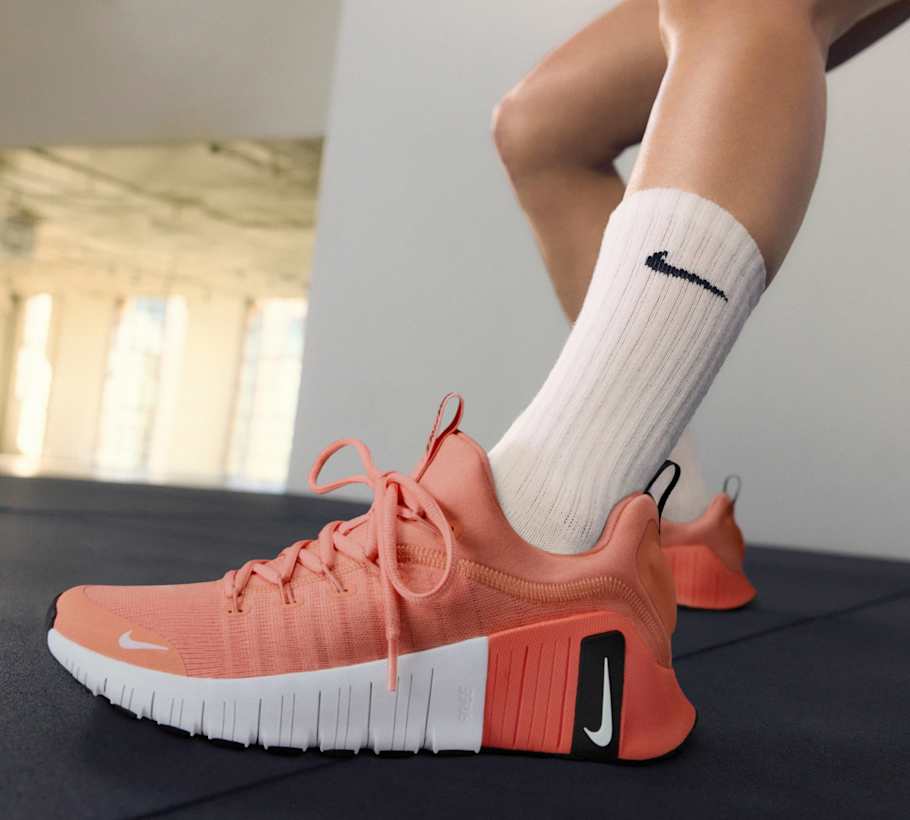 Nike Well Collective, 운동, 신발, 의류, 장비