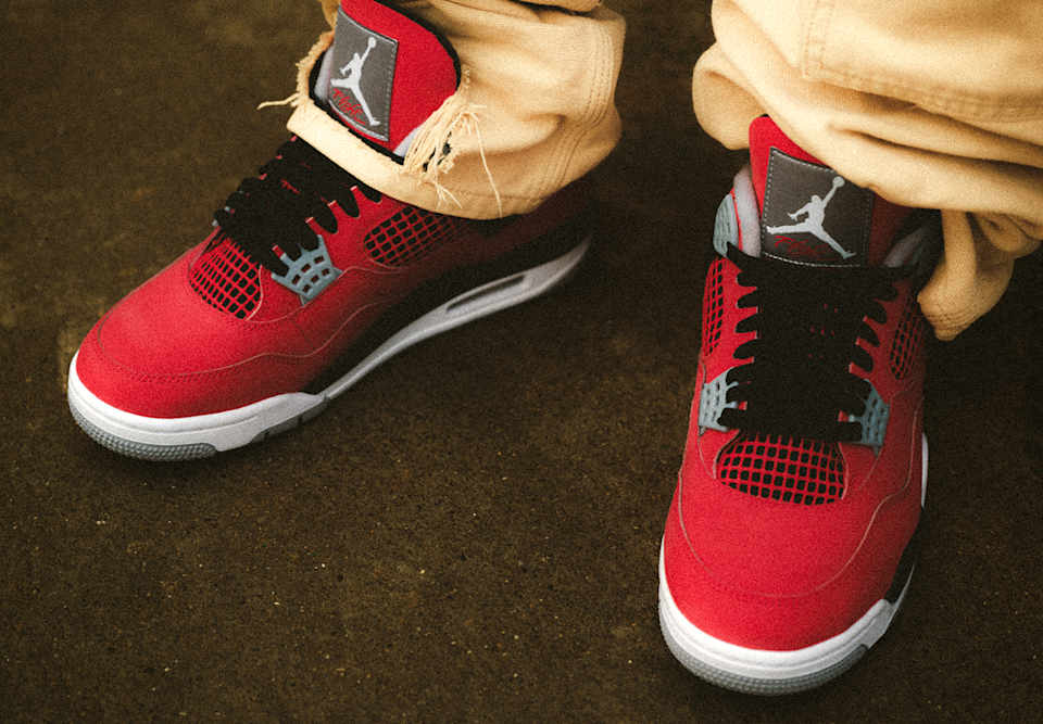 Nike. Just Do It. Nike.com (JP), エア ジョーダン 4 "Toro Bravo"