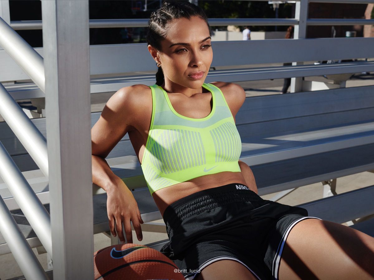 sports bra and shorts set nike