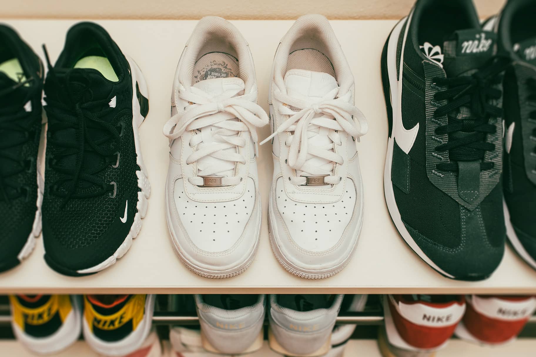 How to Clean Shoelaces