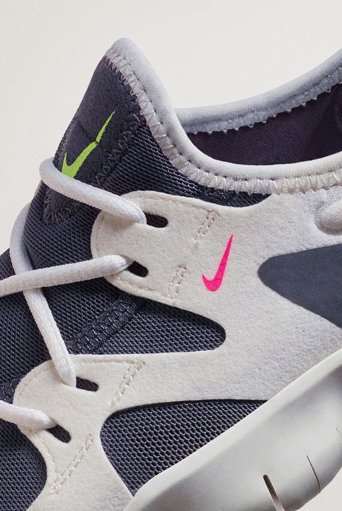us giving free sneakers