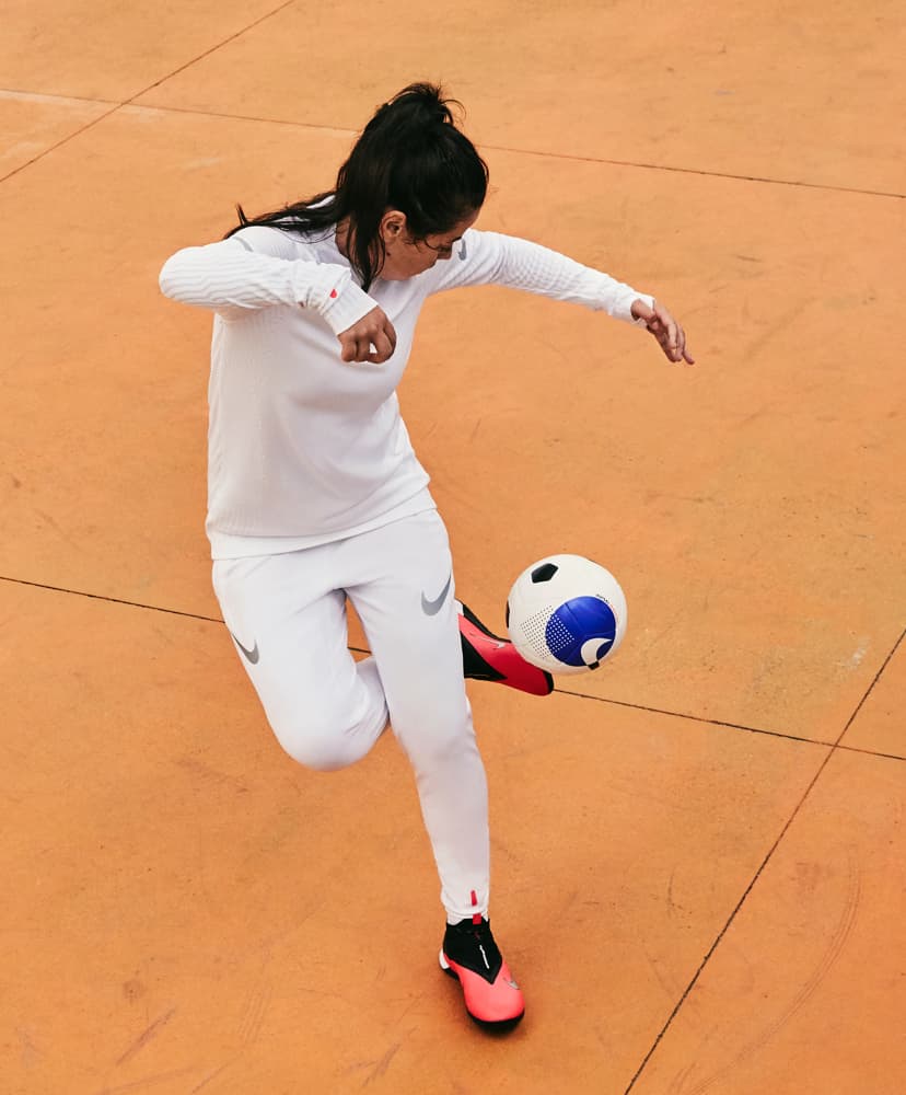 NextGen VaporKnit Apparel Technology. Nike CH