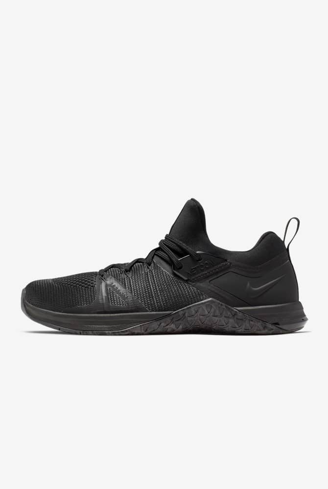 black metcon nike