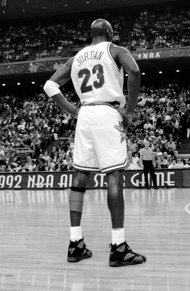 Jordan white 2025 sneakers last dance
