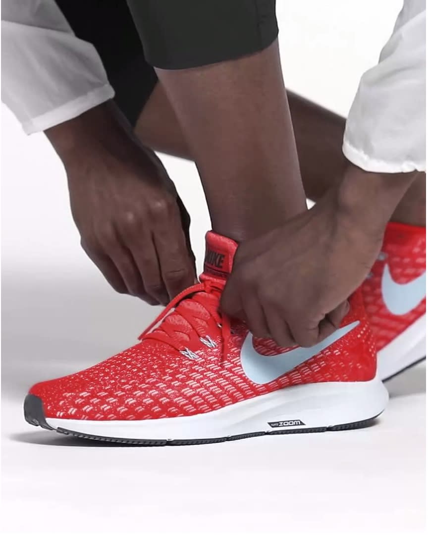 nike running shoes with tracker