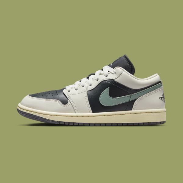 Olive green nike womens clothing best sale