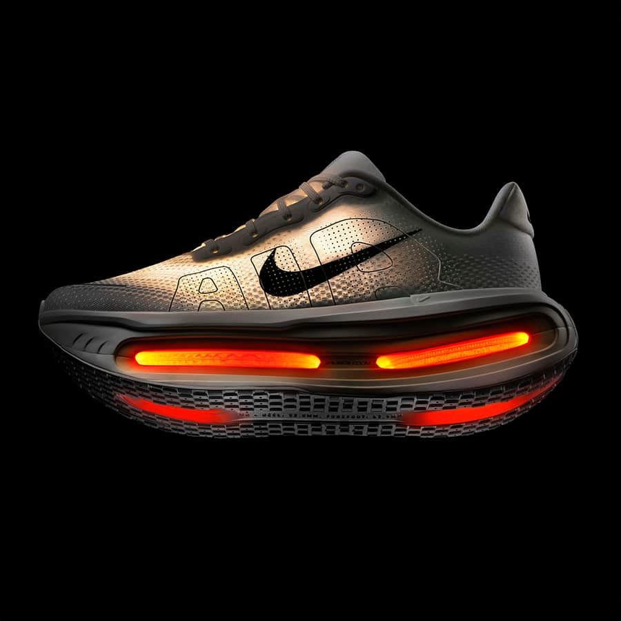 NIKE VOMERO PREMIUM ボメロプレミアム 限界を突破するランを叶えるデザイン：ナイキ ボメロ プレミアムが距離