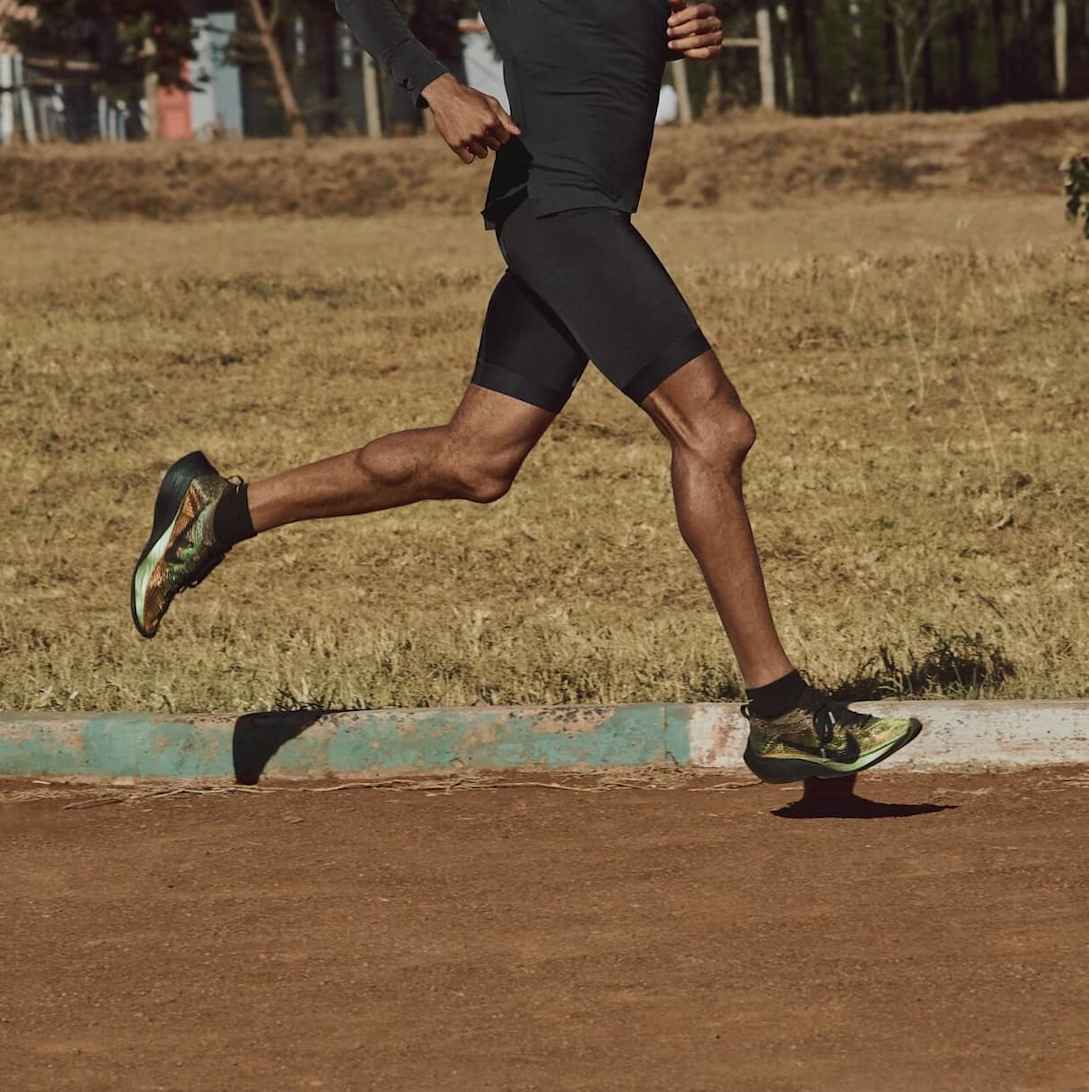 Rivccku Pantaloncini Compressione Uomo – Shorts Sportivi Traspiranti Per Corsa, Palestra, Calcio E Ciclismo – Tessuto Elasticizzato 4 Vie