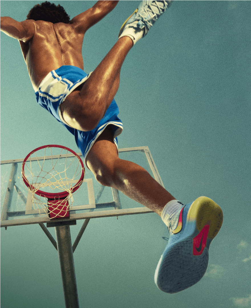 激レア。NIKEショート丈JUSTDOIT.チェーン＆ロゴ入りパーカー。S。 激レア。NIKEショート丈JUSTDOIT.チェーン＆ロゴ入りパーカー。S。