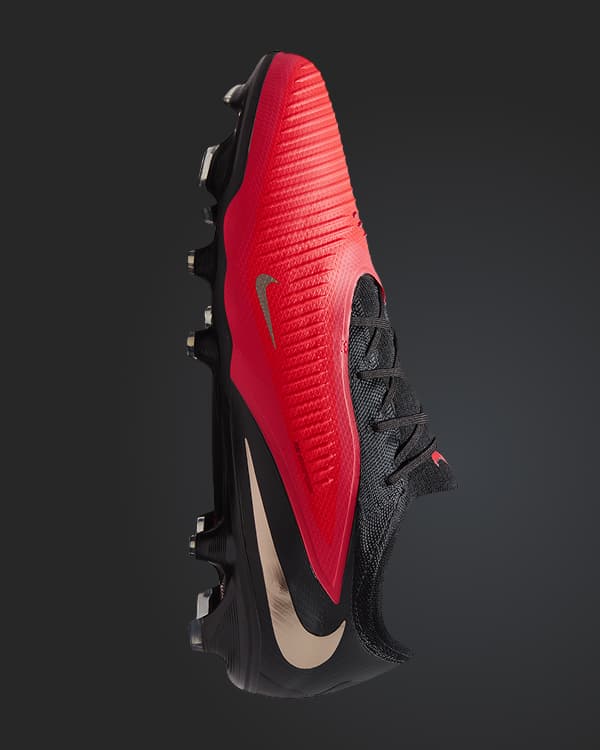 Phantom Football Boots. Nike JP