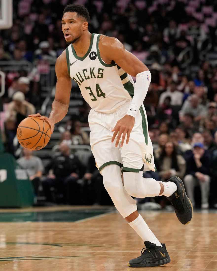 nike signed basketball players