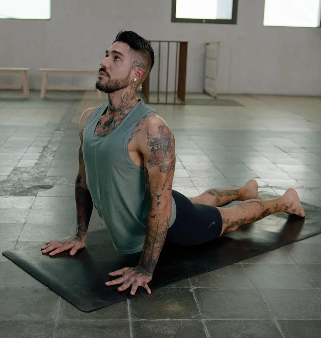 NIKE yoga セットアップ M 【公式通販】