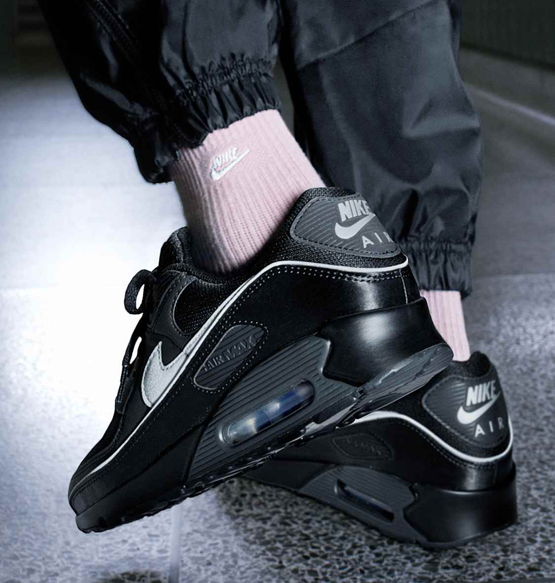 ナイキ メンズシューズ、ウェア、アクセサリー.オンラインストア (通販