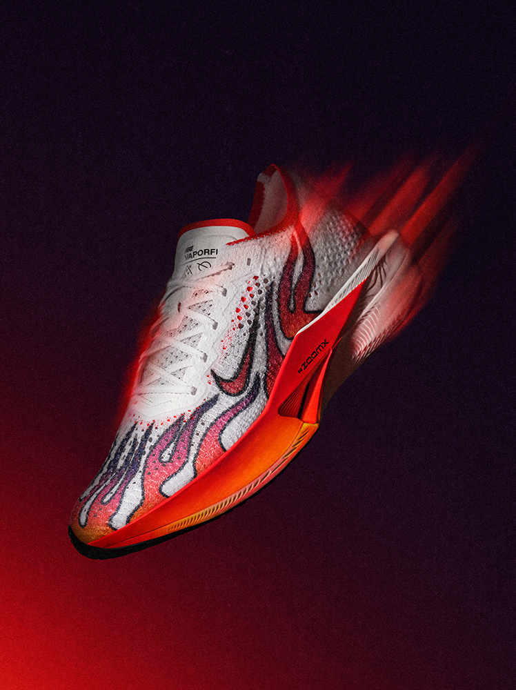 EKIDEN PACK その熱を走らせろ。スパイク・シューズ Nike Maxfly2。.オンラインストア (通販サイト)