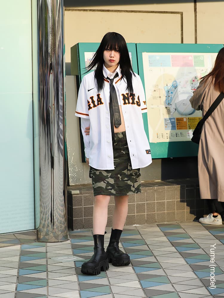 THINK GIGANTIC. Nike JP