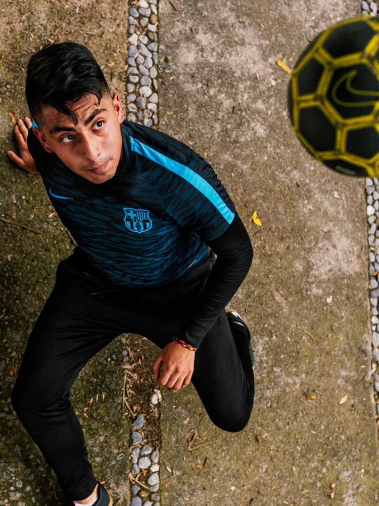 Mexico City Soccer Player Alan Landeros Perfects His Skills. Nike