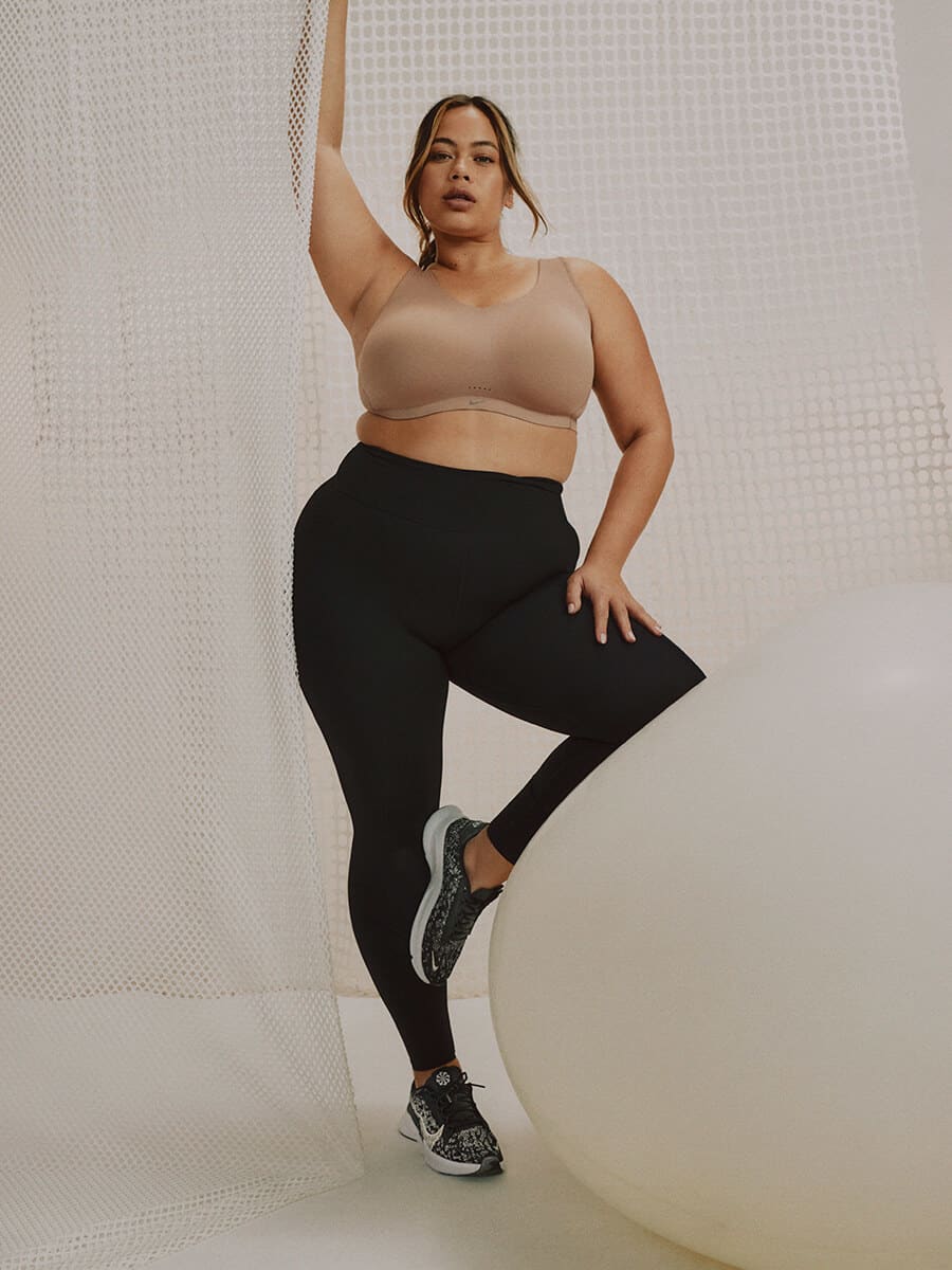 Que es exactamente la talla grande Asi es como Nike esta redefiniendo su enfoque de la ropa de talla grande para mujer Nike