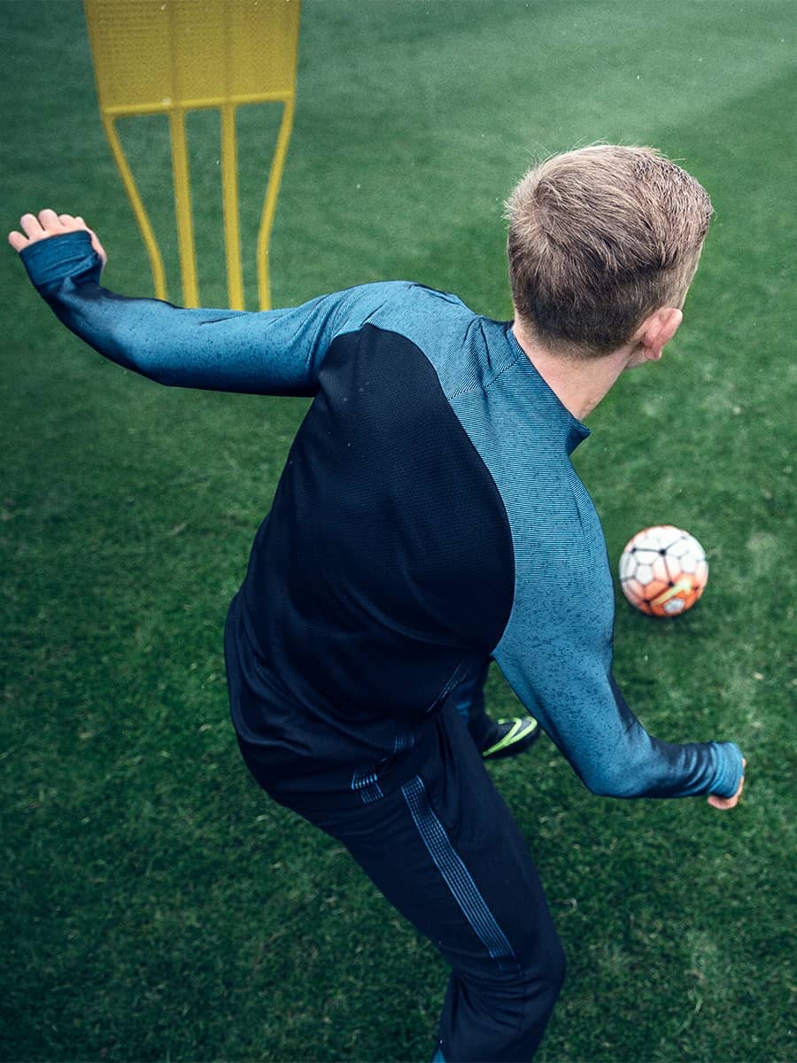 Ropa para jugar futbol discount