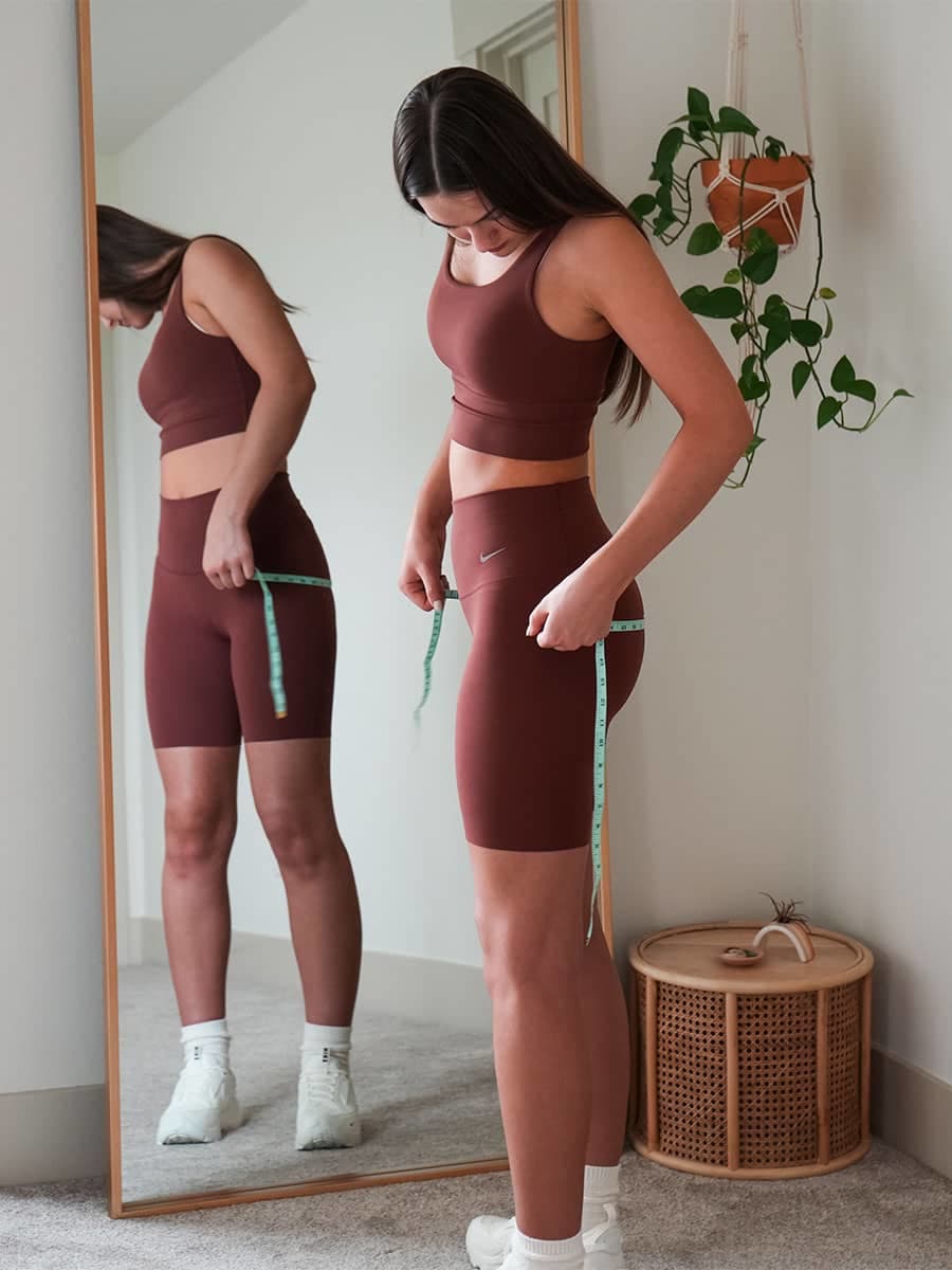 How to Measure Your Trouser Size for Nike Women s Trousers Nike UK