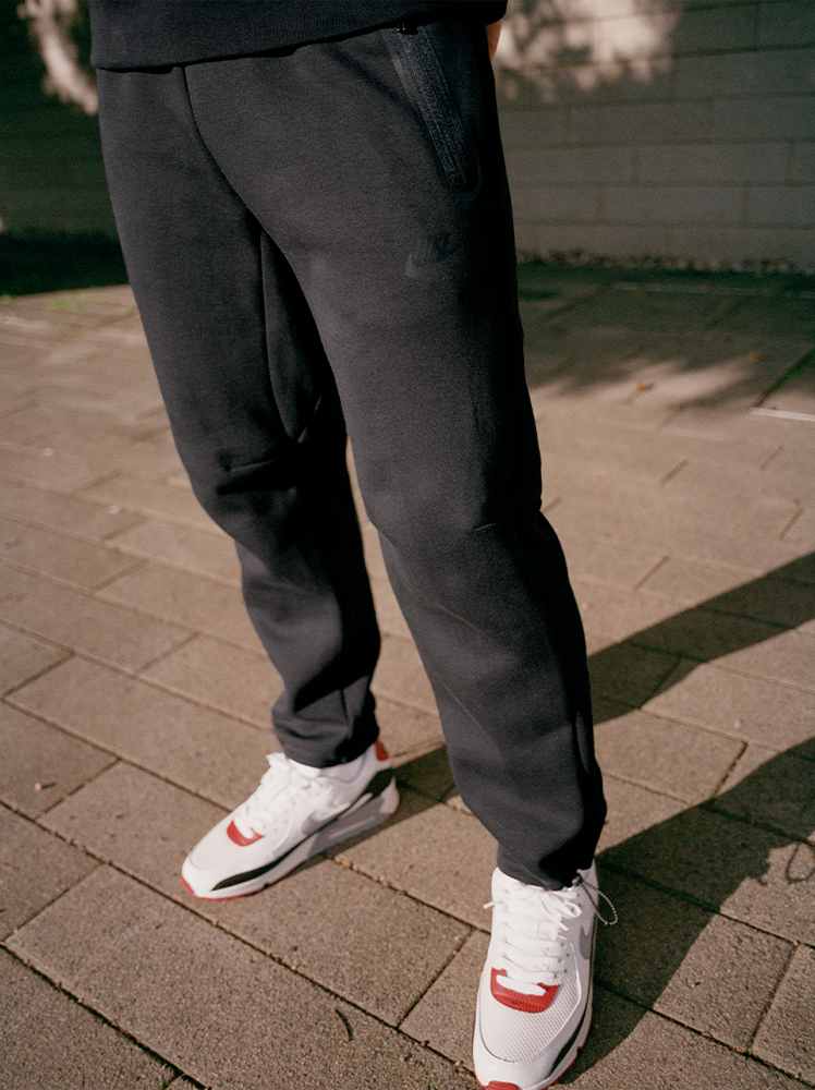 Tech Fleece 松木玖生のオフピッチ.オンラインストア (通販サイト)