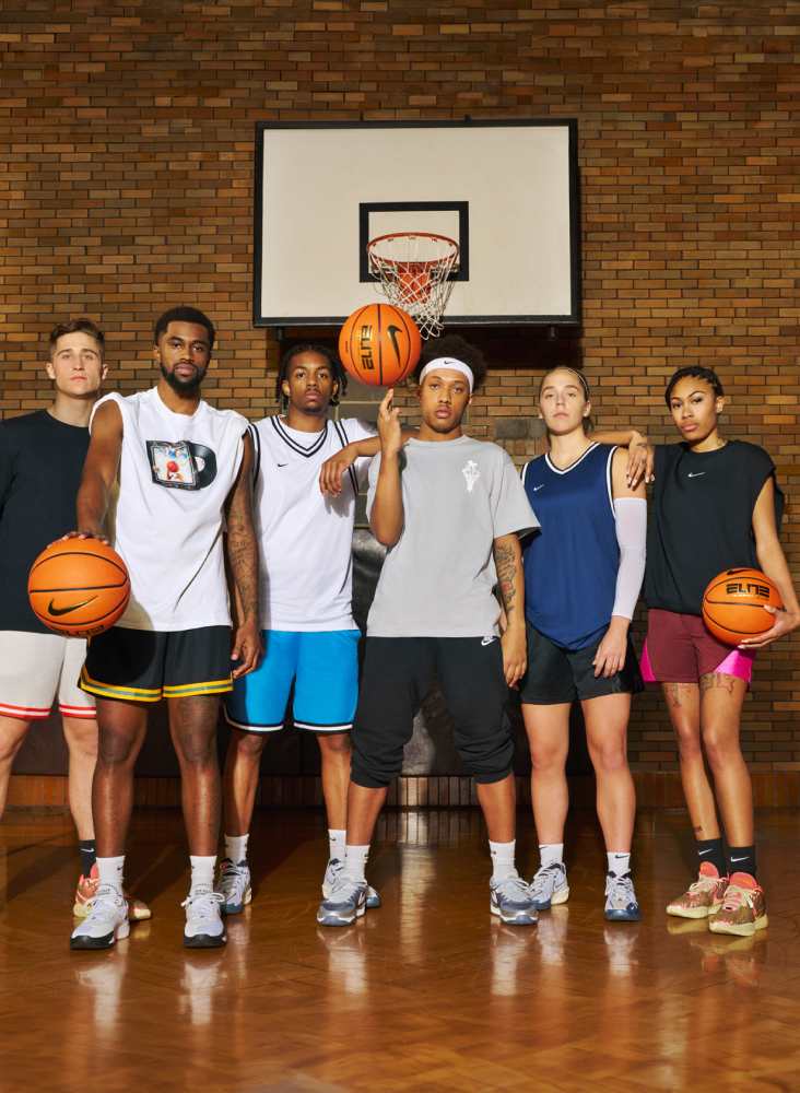 basketball players with nike