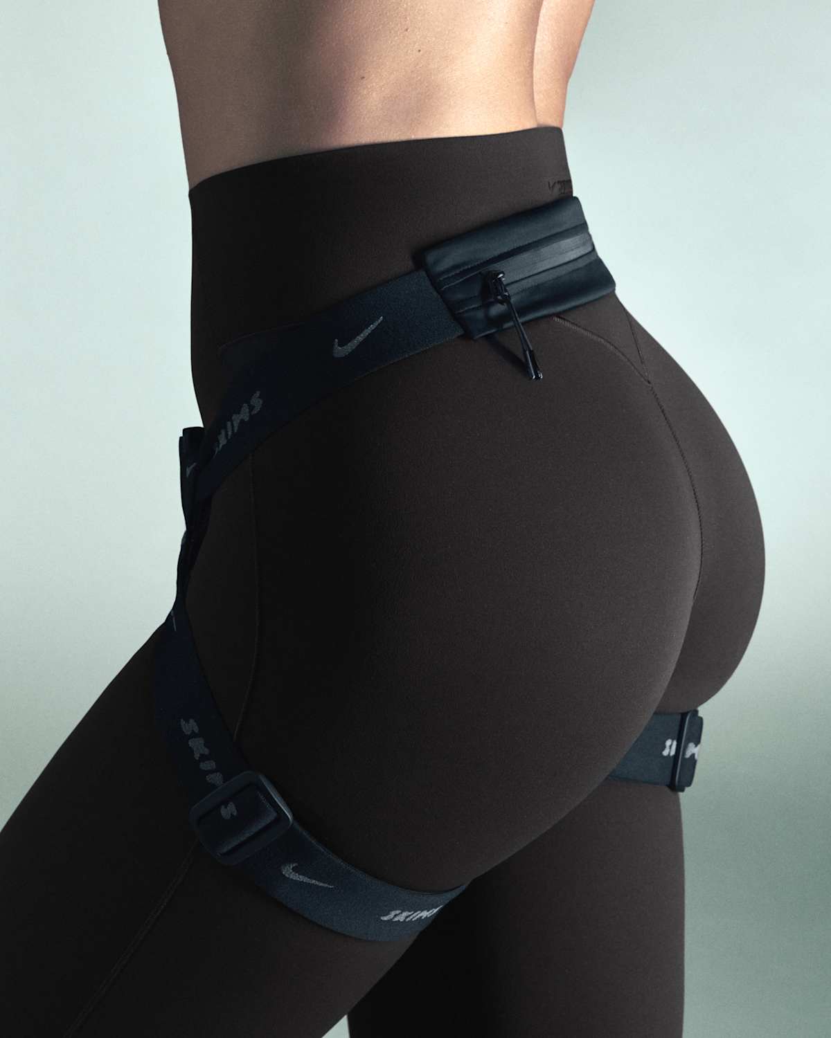 Nike SKIMS .オンラインストア (通販サイト).オンラインストア (通販