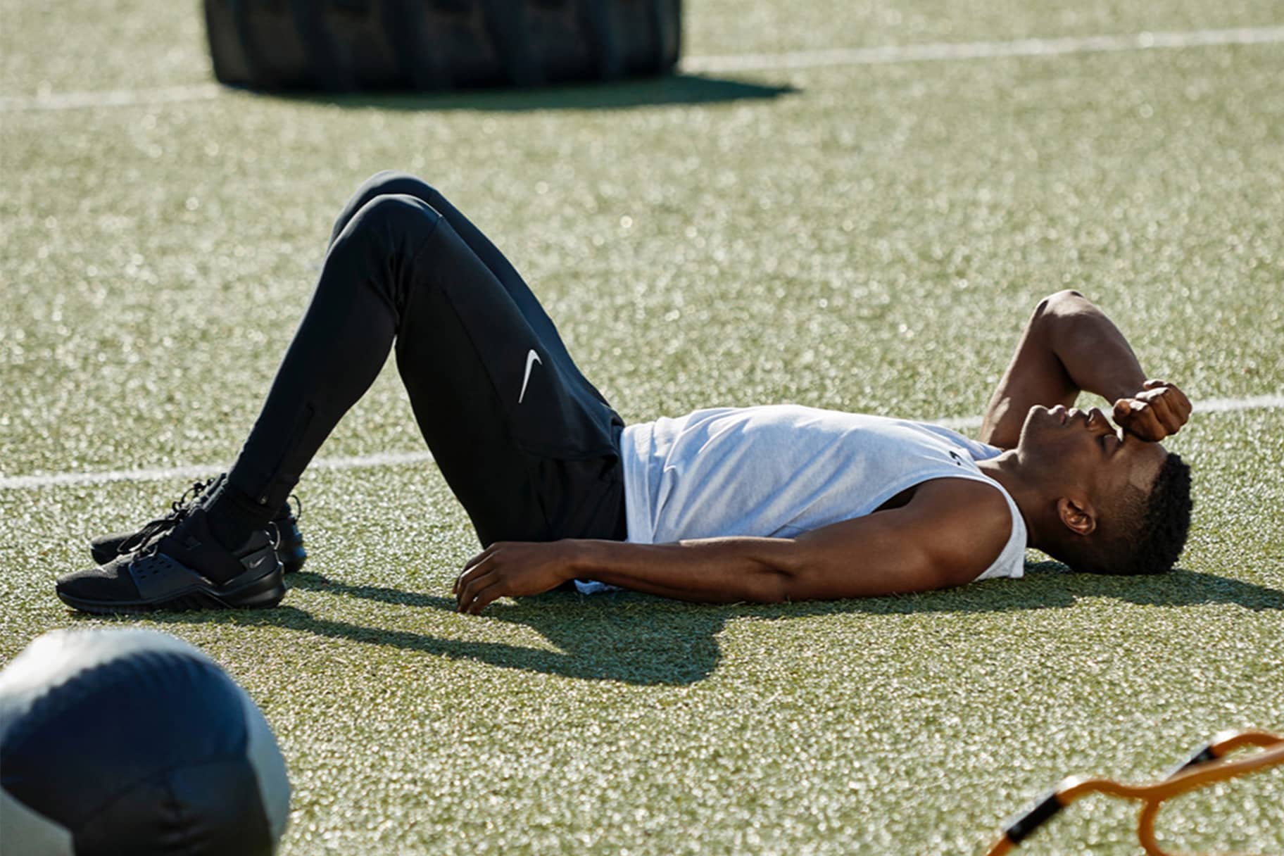 Prueba este entrenamiento de piernas con peso corporal aprobado por  expertos. Nike MX