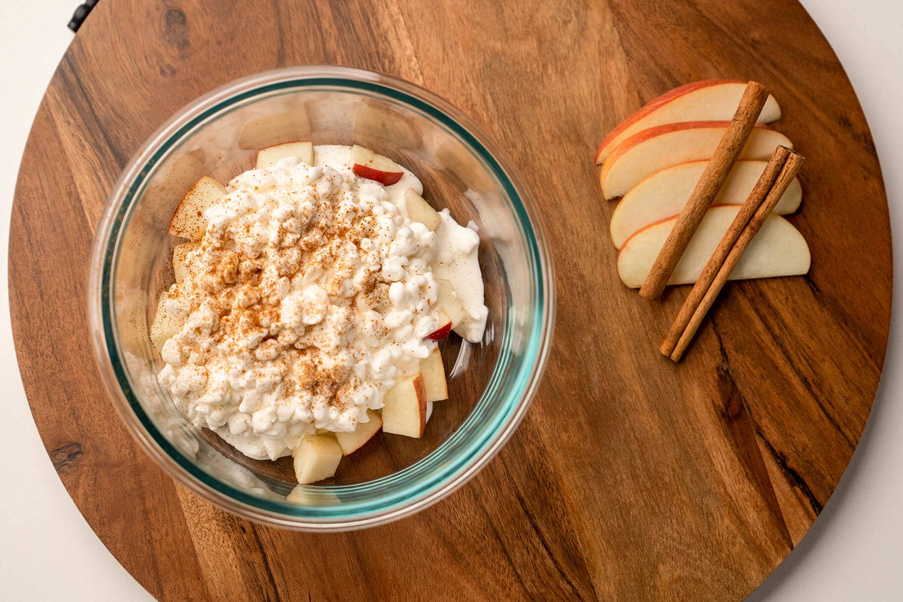 5 recetas saludables con manzana que debes probar después de ejercitarte,  según los especialistas en nutrición. Nike