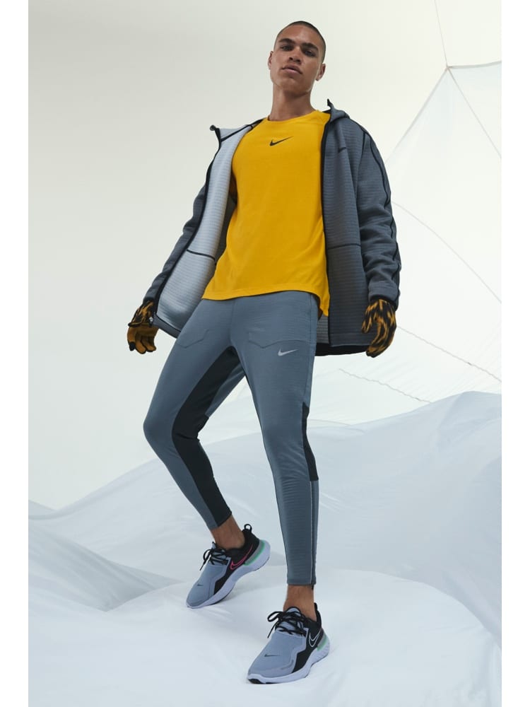Catálogo de los días festivos de 2020. Nike