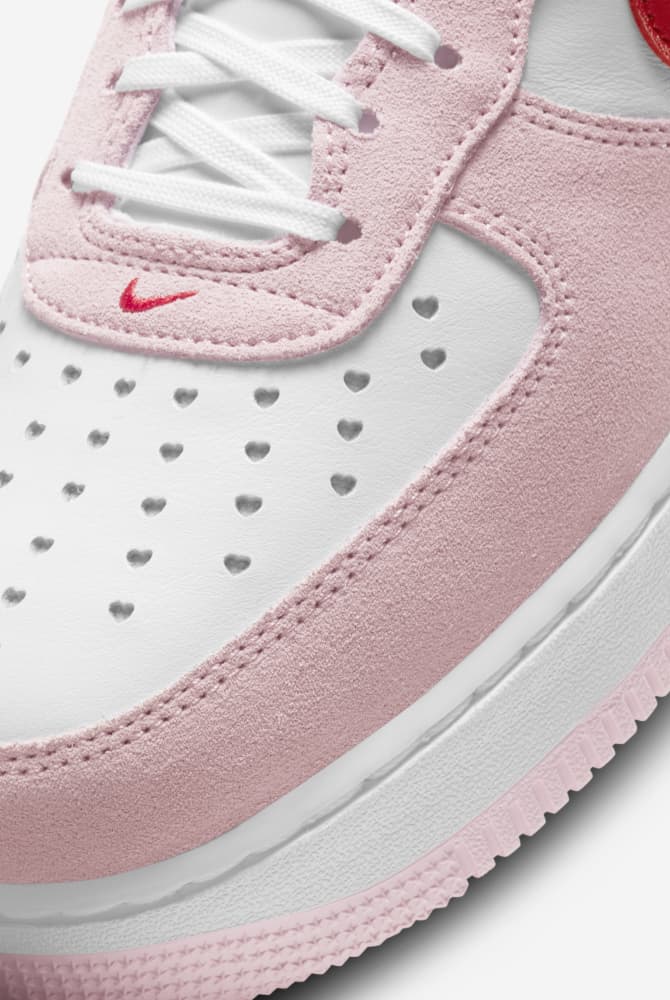 nike run windbreaker