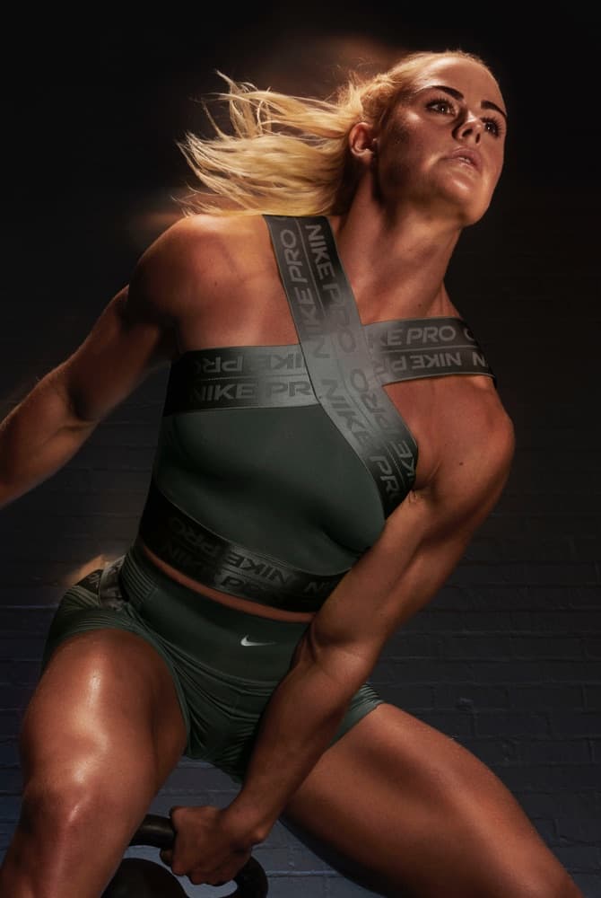 Nike Pro Training – Bordowe legginsy