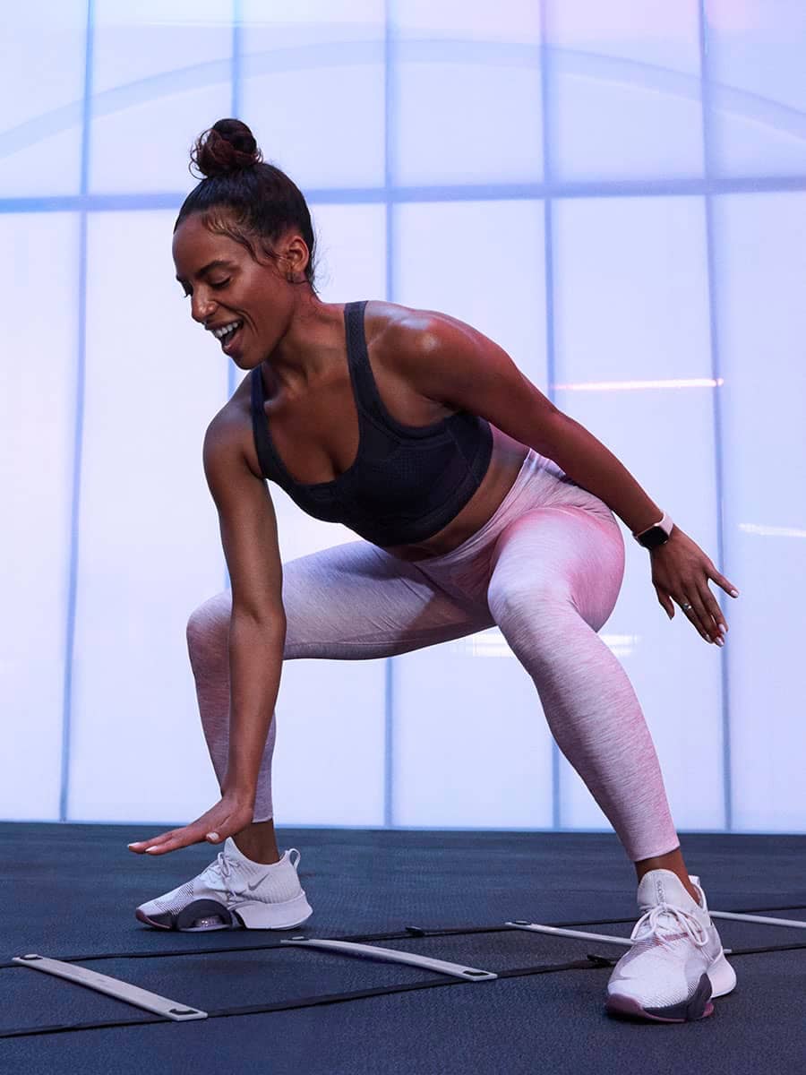 Nike - Zapatos deportivos de gimnasia para mujer