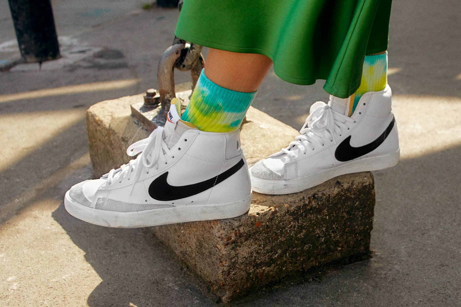 Nike cheap sneakers trending