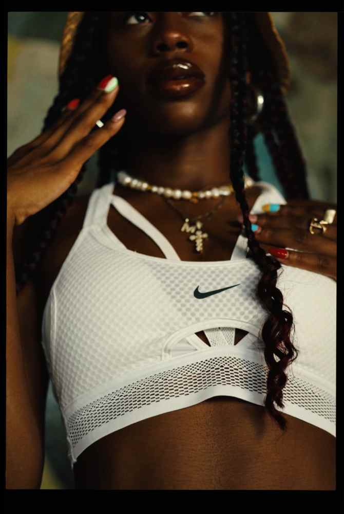 トップス im._momomo Beyond the Fit: Momo Hassan-Odukale Is Redefining Nigerian Fashion