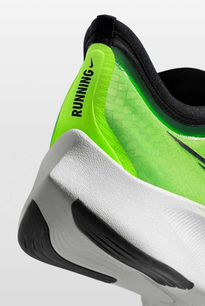 NIKE - Nike Zoom Fly3【26cm】 Nike Zoom Fly. Featuring the Zoom Fly 3. Nike CA