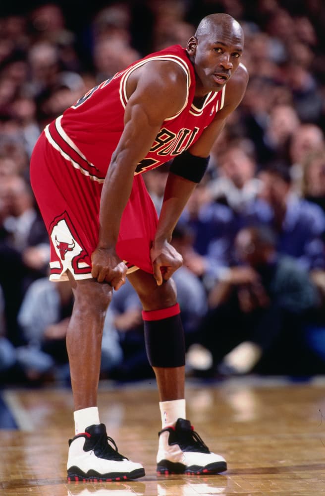 Michael jordan in air jordan 1 hot sale