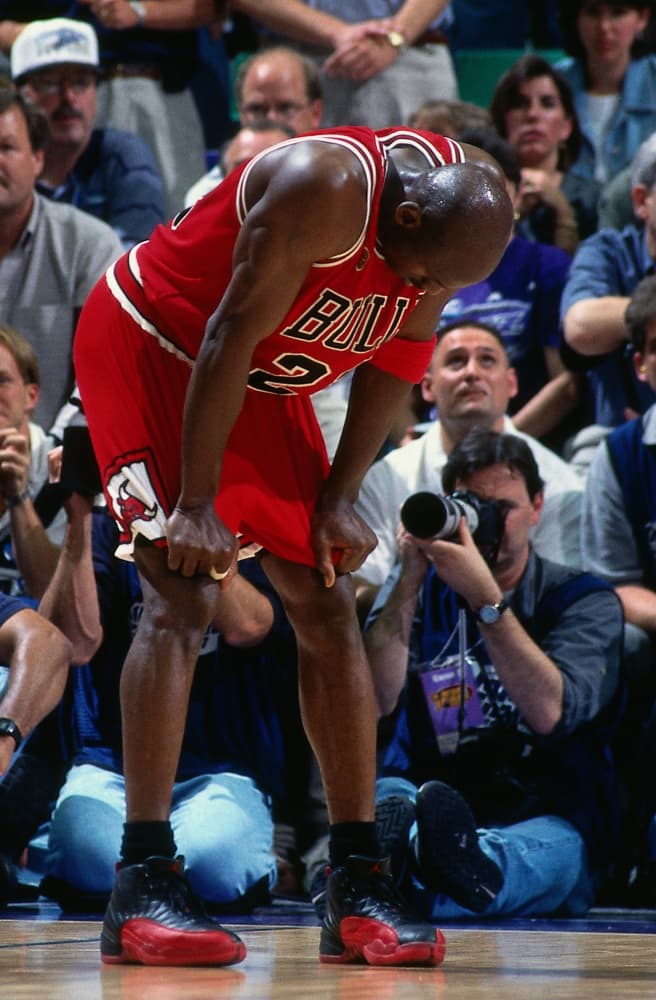 Michael jordan in air jordan 1 hot sale