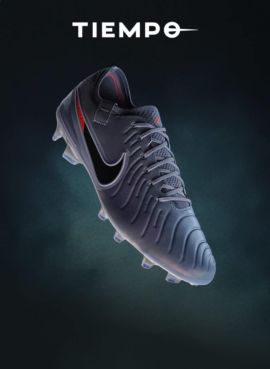 Mercurial Football Boots. Nike CA