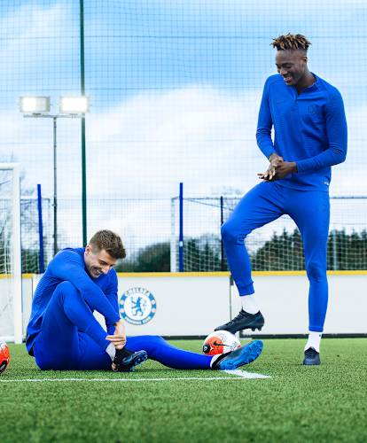 マーキュリアルとファントム - スピリットを共有しよう.オンライン