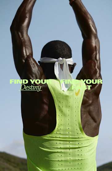 新品　ナイキ　ランニングシャツ　バウワーマントラッククラブ シャレーン・フラナガンがバウワーマントラッククラブでスピードを追求